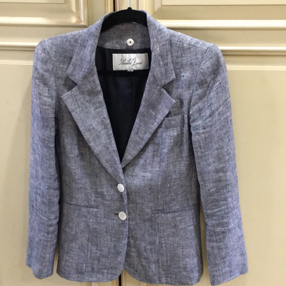Beautiful Veronica Beard Blazer Size 1 100% Linen